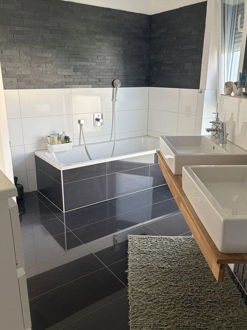 Prodej domu 145 m², pozemek 447 m², Neu-Ulm, Bavorsko Prodej domu 145 m², pozemek 447 m², Neu-Ulm, Bavorsko