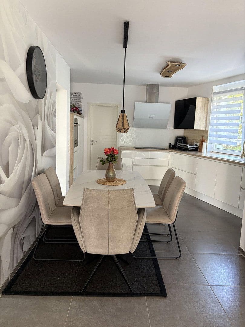 Prodej domu 145 m², pozemek 447 m², Neu-Ulm, Bavorsko Prodej domu 145 m², pozemek 447 m², Neu-Ulm, Bavorsko