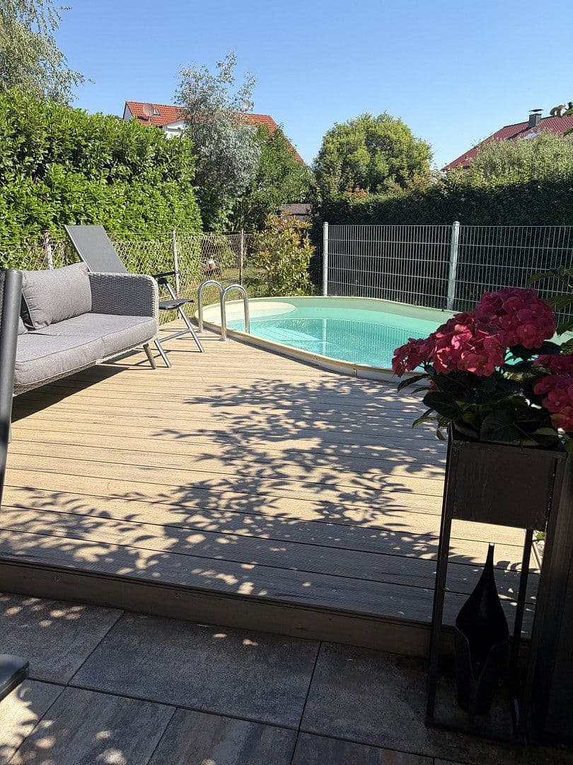 Prodej domu 145 m², pozemek 447 m², Neu-Ulm, Bavorsko Prodej domu 145 m², pozemek 447 m², Neu-Ulm, Bavorsko