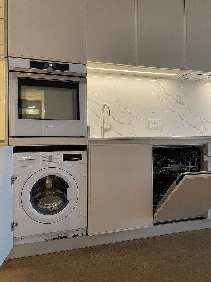 Pronájem bytu 2+1 71 m², Schloßstr. 69, Berlin, Berlín Pronájem bytu 2+1 71 m², Schloßstr. 69, Berlin, Berlín