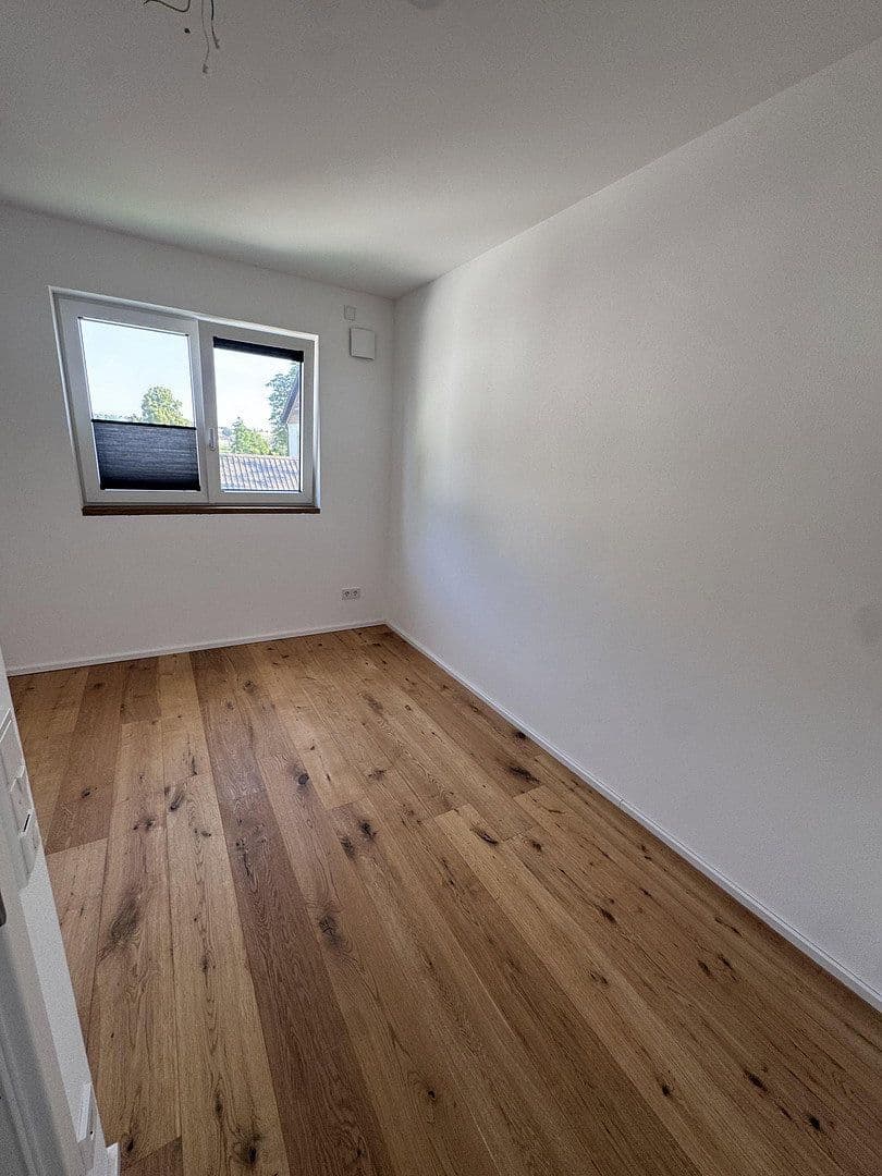 Pronájem domu 160 m², pozemek 240 m², Mallersdorf-Pfaffenberg, Bavorsko Pronájem domu 160 m², pozemek 240 m², Mallersdorf-Pfaffenberg, Bavorsko