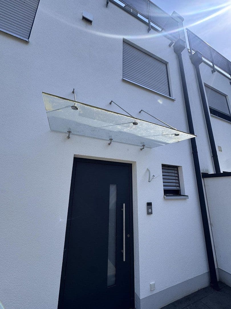 Pronájem domu 160 m², pozemek 240 m², Mallersdorf-Pfaffenberg, Bavorsko Pronájem domu 160 m², pozemek 240 m², Mallersdorf-Pfaffenberg, Bavorsko