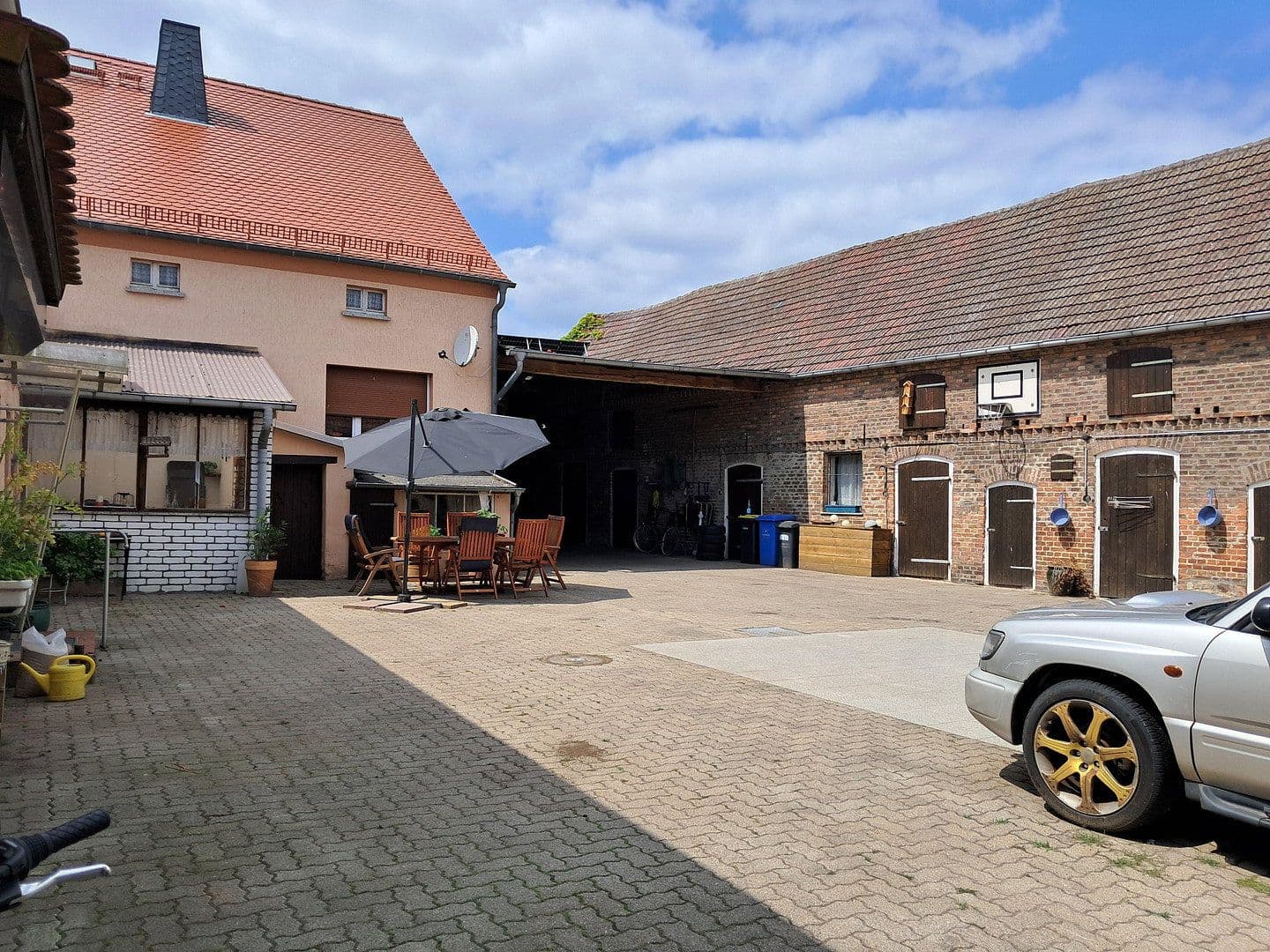 Prodej domu 192 m², pozemek 2.350 m², Wiesenburg/Mark, Braniborsko Prodej domu 192 m², pozemek 2.350 m², Wiesenburg/Mark, Braniborsko