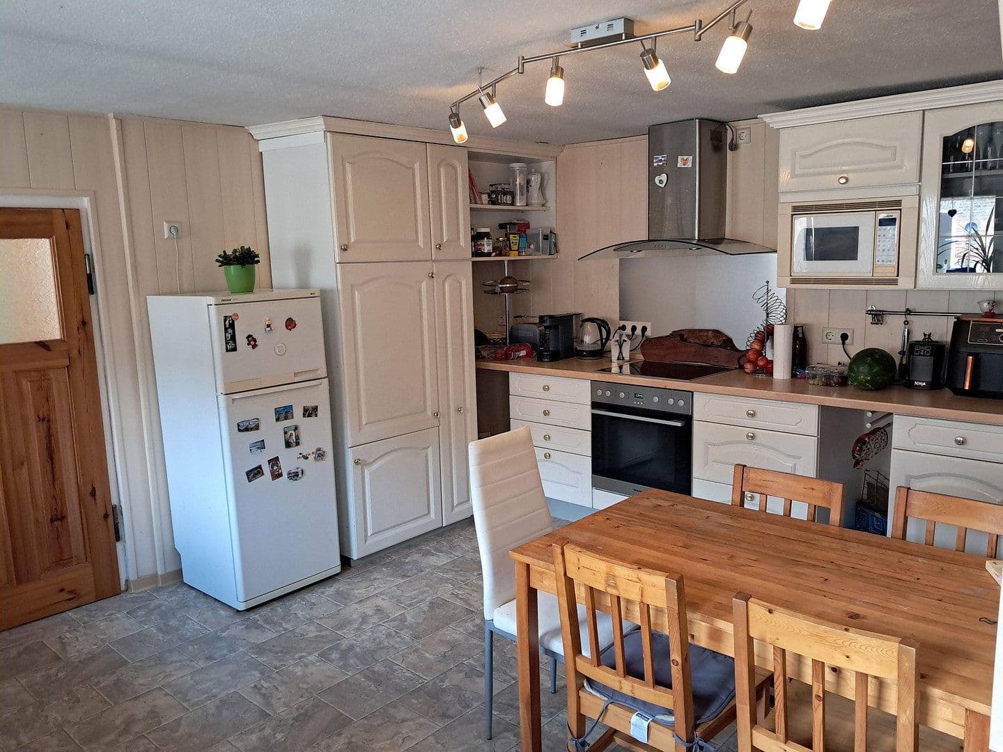 Prodej domu 192 m², pozemek 2.350 m², Wiesenburg/Mark, Braniborsko Prodej domu 192 m², pozemek 2.350 m², Wiesenburg/Mark, Braniborsko