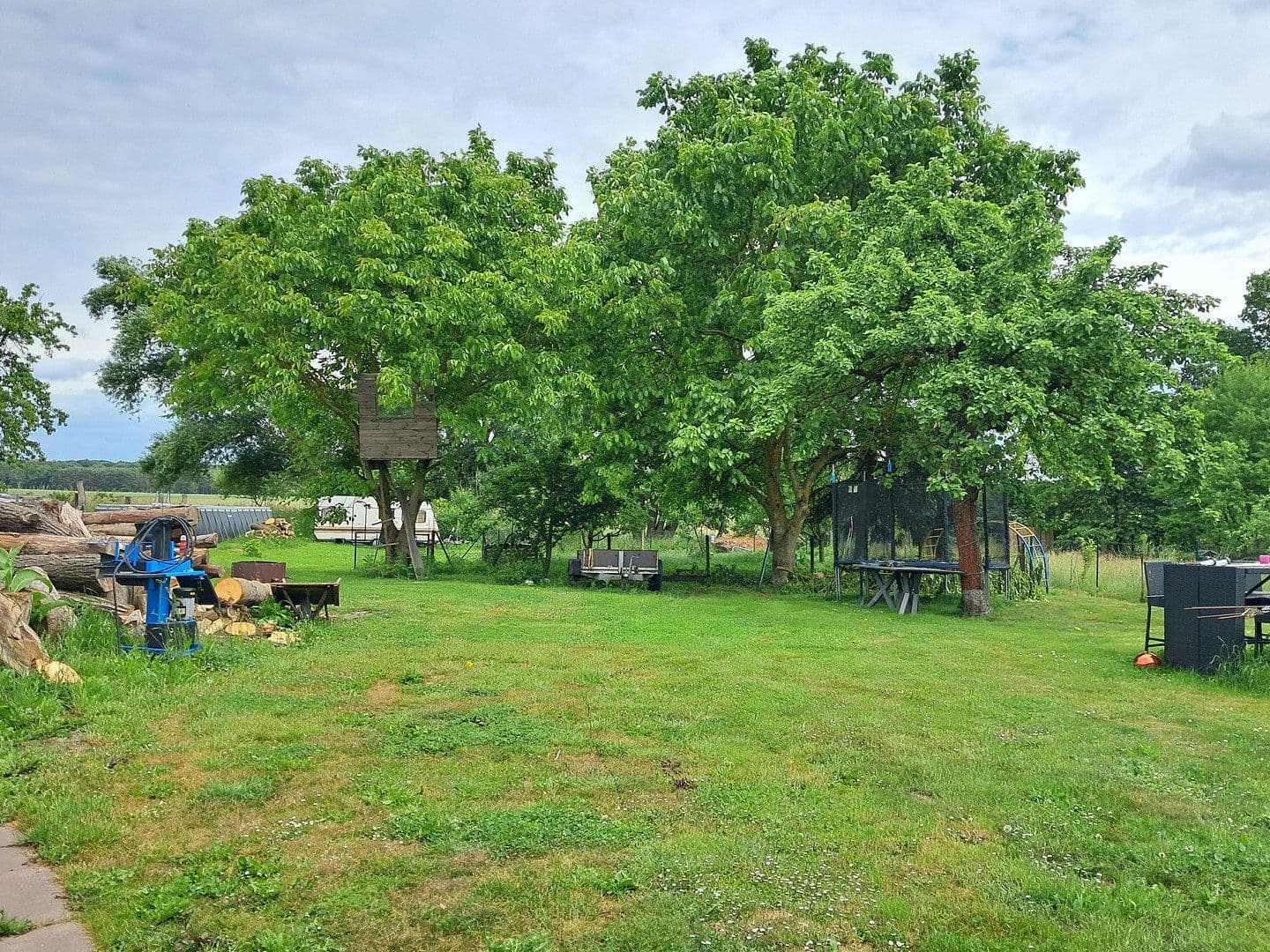Prodej domu 192 m², pozemek 2.350 m², Wiesenburg/Mark, Braniborsko Prodej domu 192 m², pozemek 2.350 m², Wiesenburg/Mark, Braniborsko