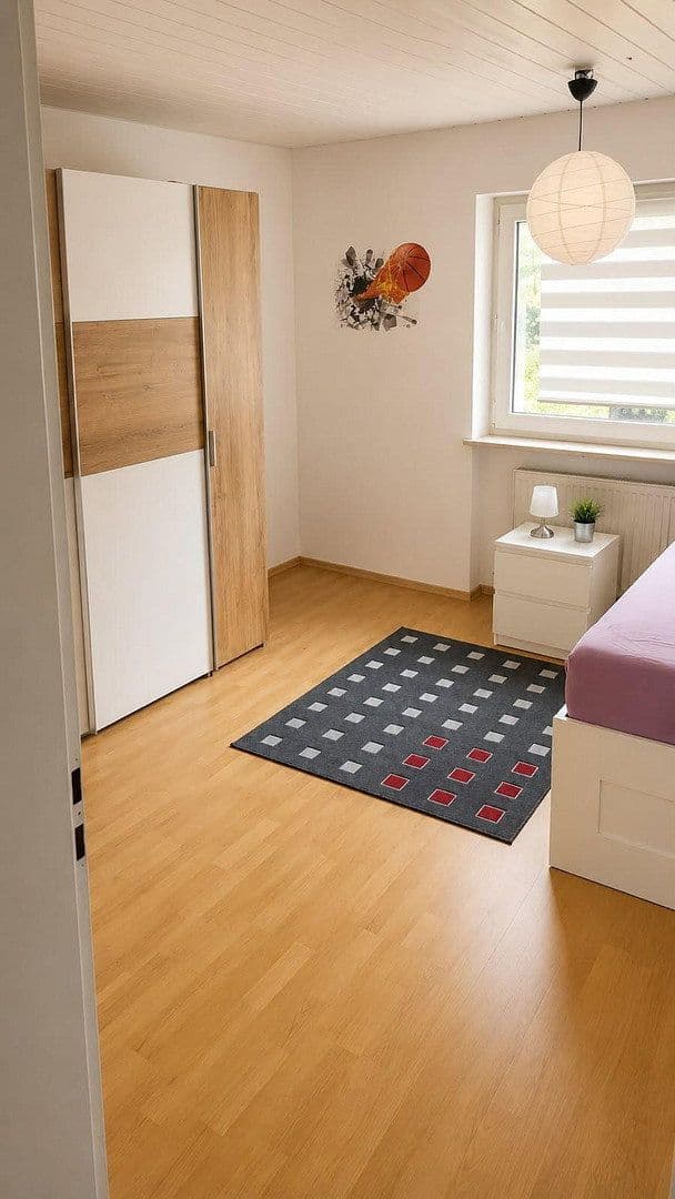 Prodej domu 232 m², pozemek 771 m², Altdorf bei Nürnberg, Bavorsko Prodej domu 232 m², pozemek 771 m², Altdorf bei Nürnberg, Bavorsko
