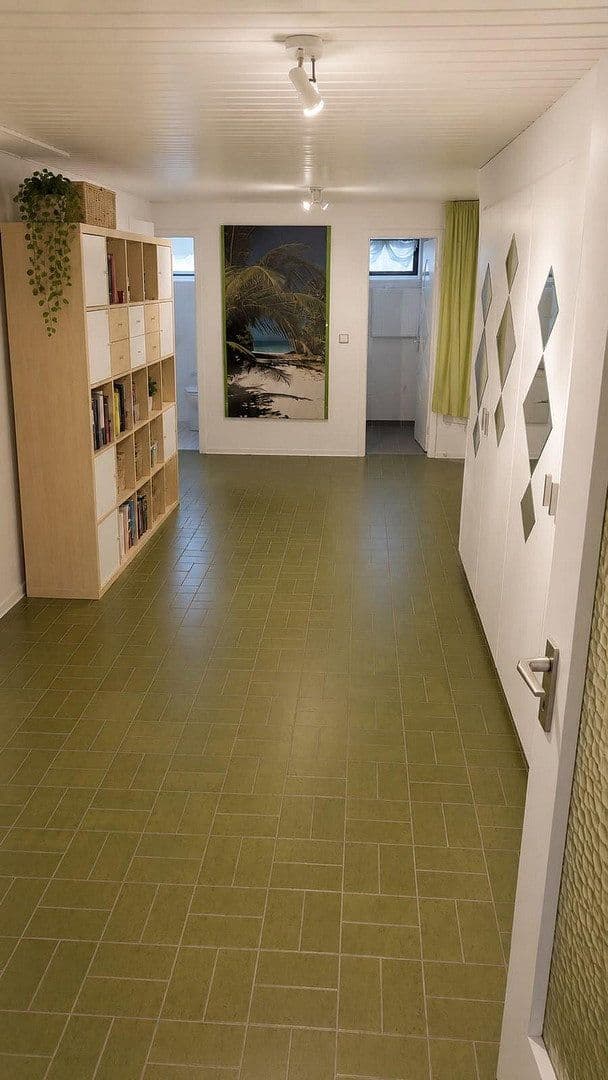Prodej domu 232 m², pozemek 771 m², Altdorf bei Nürnberg, Bavorsko Prodej domu 232 m², pozemek 771 m², Altdorf bei Nürnberg, Bavorsko