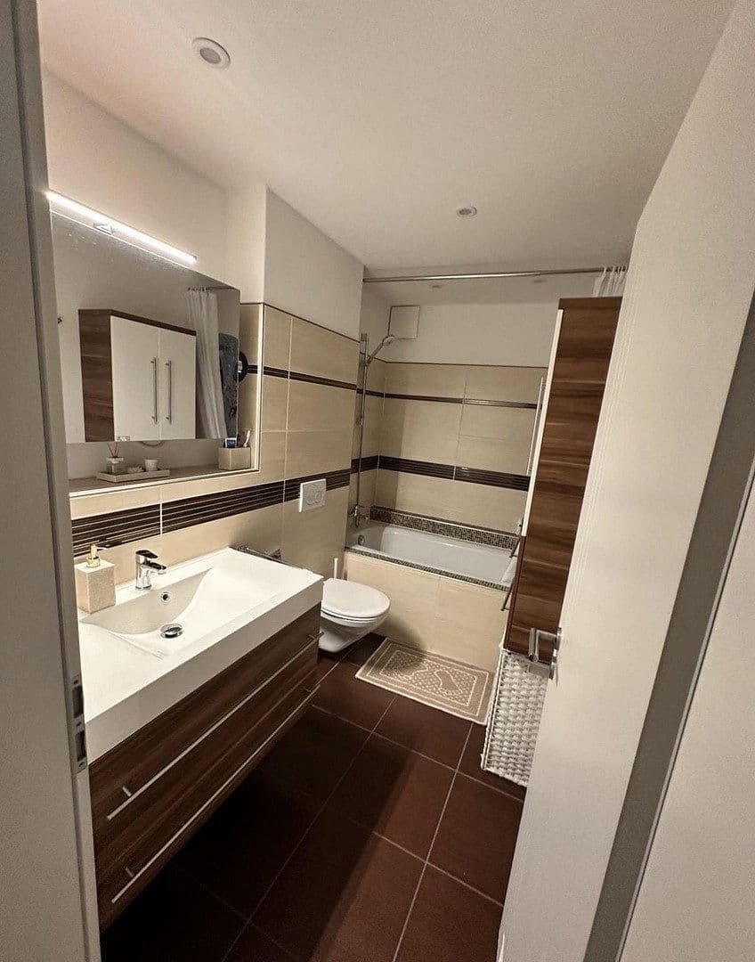 Prodej bytu 3+1 77 m², Lehrte, Dolní Sasko Prodej bytu 3+1 77 m², Lehrte, Dolní Sasko