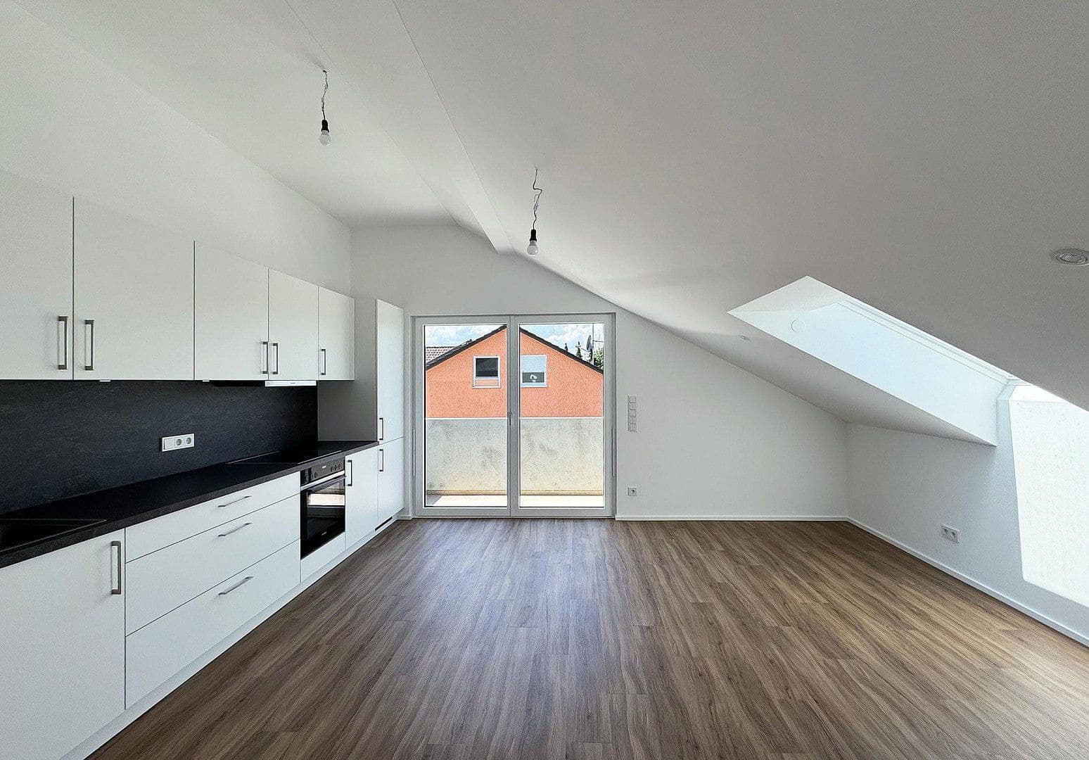 Pronájem bytu 2+1 45 m², Anzing, Bavorsko Pronájem bytu 2+1 45 m², Anzing, Bavorsko