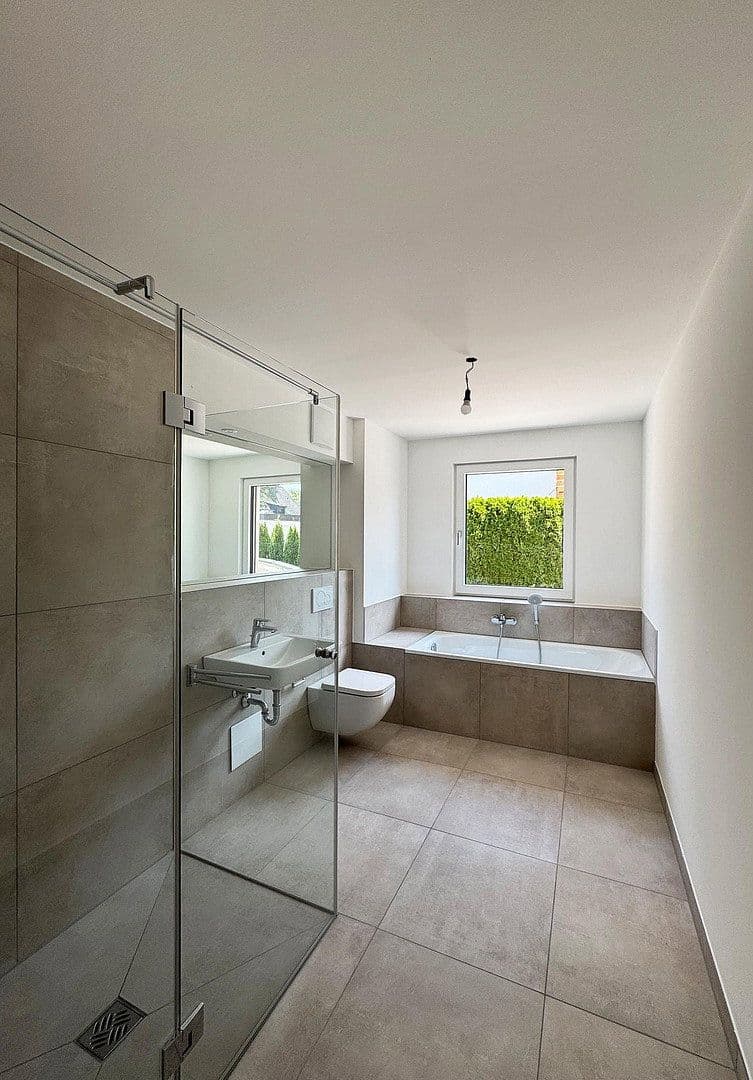 Pronájem bytu 4+1 95 m², Anzing, Bavorsko Pronájem bytu 4+1 95 m², Anzing, Bavorsko