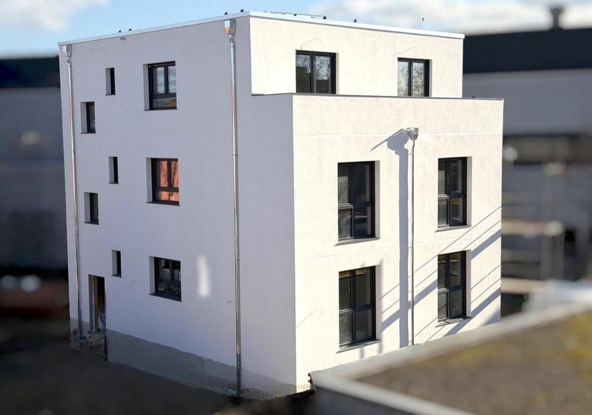 Pronájem bytu 1+kk 38 m², Ulmer Straße 98/1, Metzingen, Bádensko-Württembersko Pronájem bytu 1+kk 38 m², Ulmer Straße 98/1, Metzingen, Bádensko-Württembersko