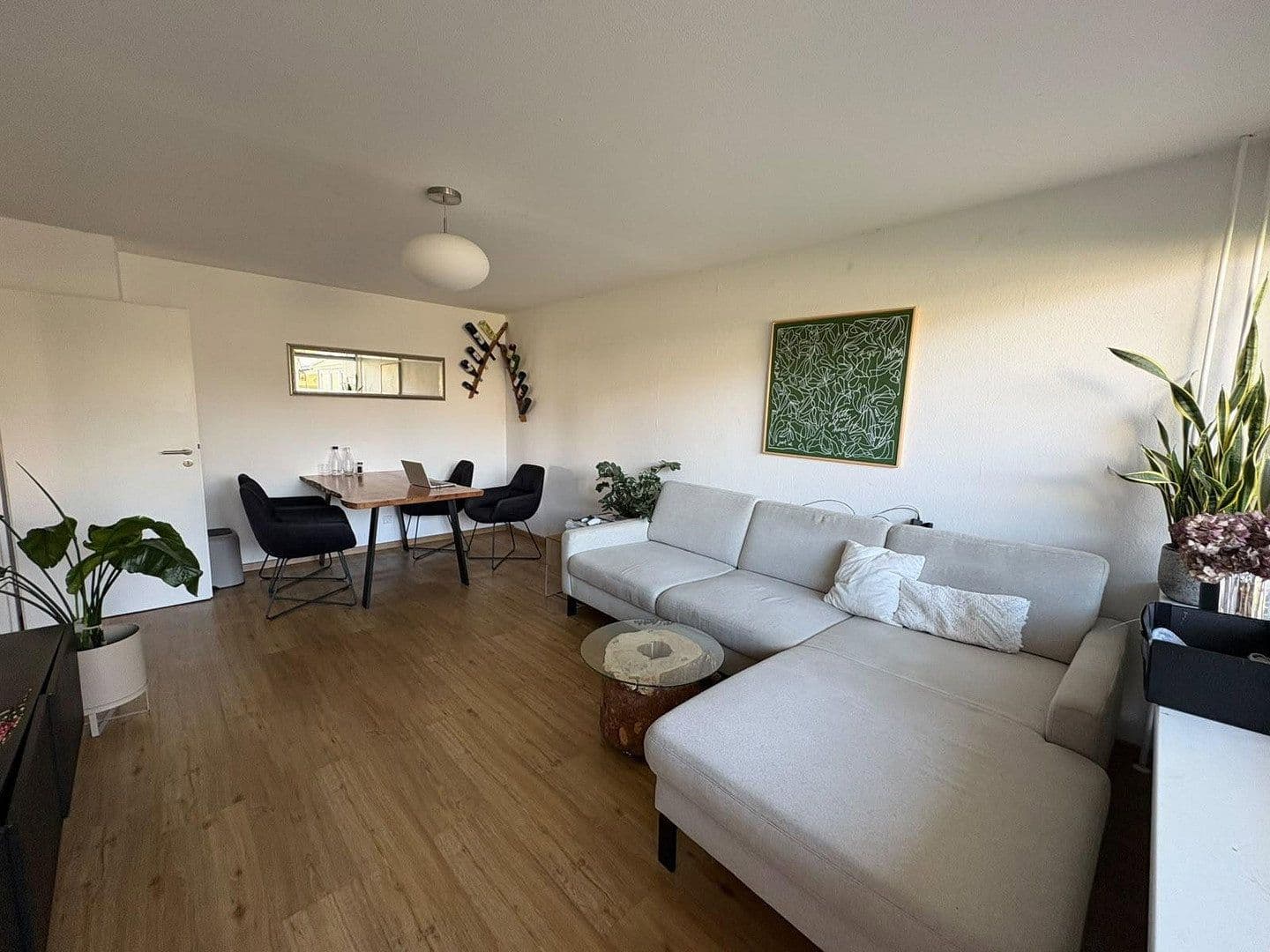 Pronájem bytu 3+1 63 m², Friedrichshafen, Bádensko-Württembersko Pronájem bytu 3+1 63 m², Friedrichshafen, Bádensko-Württembersko
