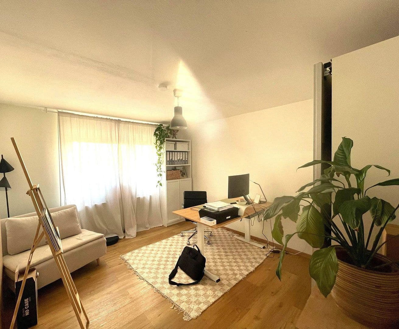 Pronájem bytu 3+1 63 m², Friedrichshafen, Bádensko-Württembersko Pronájem bytu 3+1 63 m², Friedrichshafen, Bádensko-Württembersko