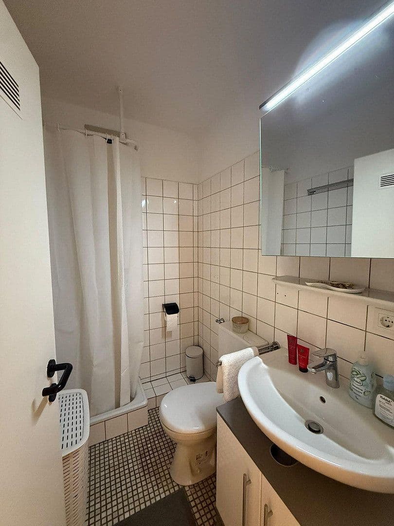 Pronájem bytu 1+kk 34 m², Paderborn, Severní Porýní-Vestfálsko Pronájem bytu 1+kk 34 m², Paderborn, Severní Porýní-Vestfálsko