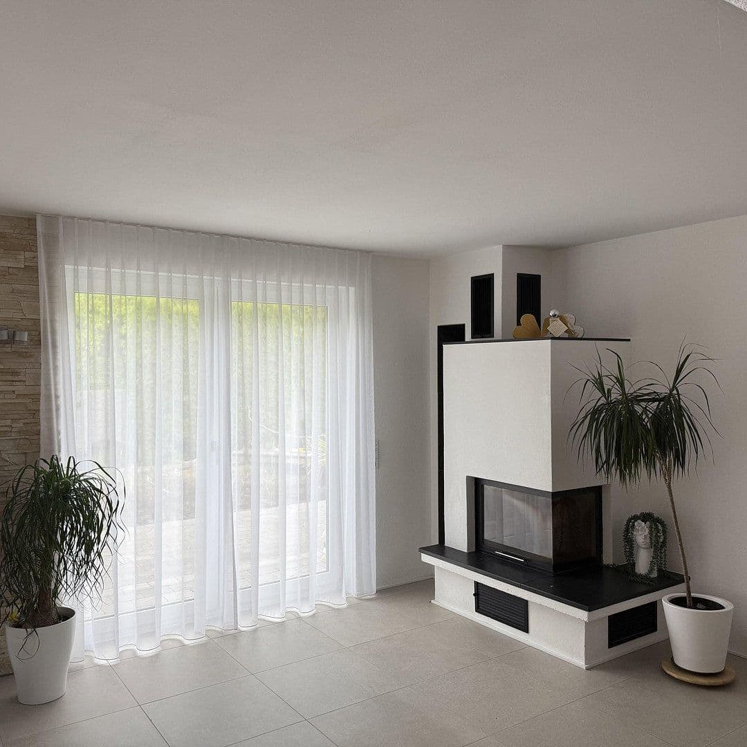 Prodej domu 155 m², pozemek 515 m², Schwendi, Bádensko-Württembersko Prodej domu 155 m², pozemek 515 m², Schwendi, Bádensko-Württembersko
