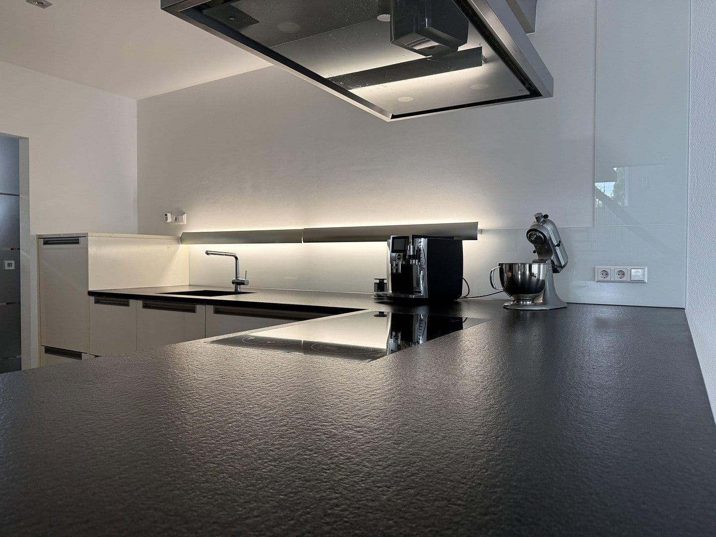Prodej domu 155 m², pozemek 515 m², Schwendi, Bádensko-Württembersko Prodej domu 155 m², pozemek 515 m², Schwendi, Bádensko-Württembersko