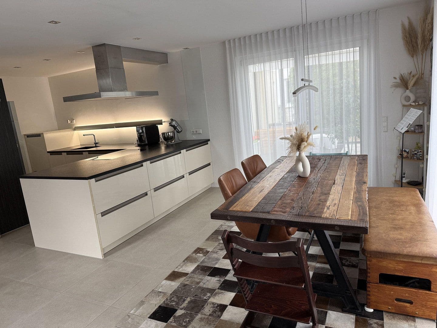 Prodej domu 155 m², pozemek 515 m², Schwendi, Bádensko-Württembersko Prodej domu 155 m², pozemek 515 m², Schwendi, Bádensko-Württembersko
