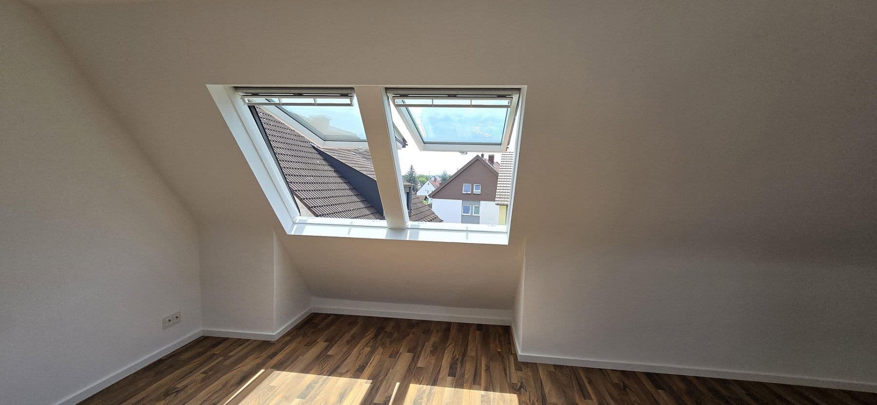 Pronájem bytu 3+1 52 m², Stuttgart, Bádensko-Württembersko Pronájem bytu 3+1 52 m², Stuttgart, Bádensko-Württembersko