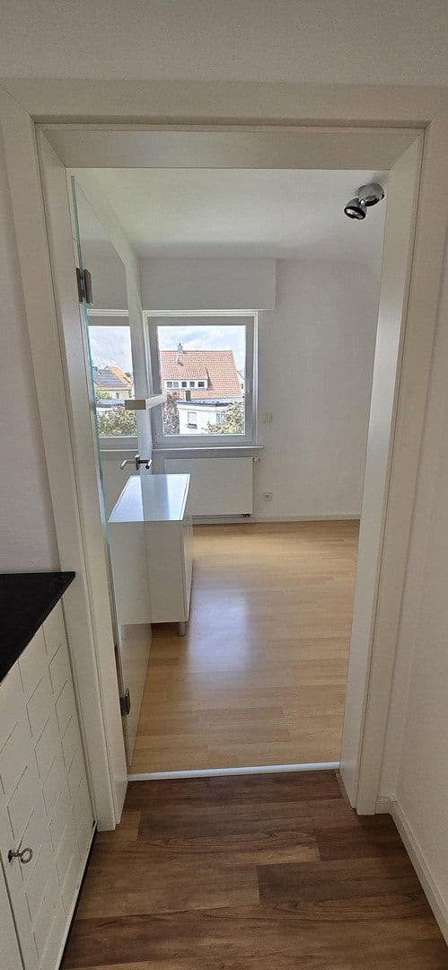 Pronájem bytu 3+1 52 m², Stuttgart, Bádensko-Württembersko Pronájem bytu 3+1 52 m², Stuttgart, Bádensko-Württembersko