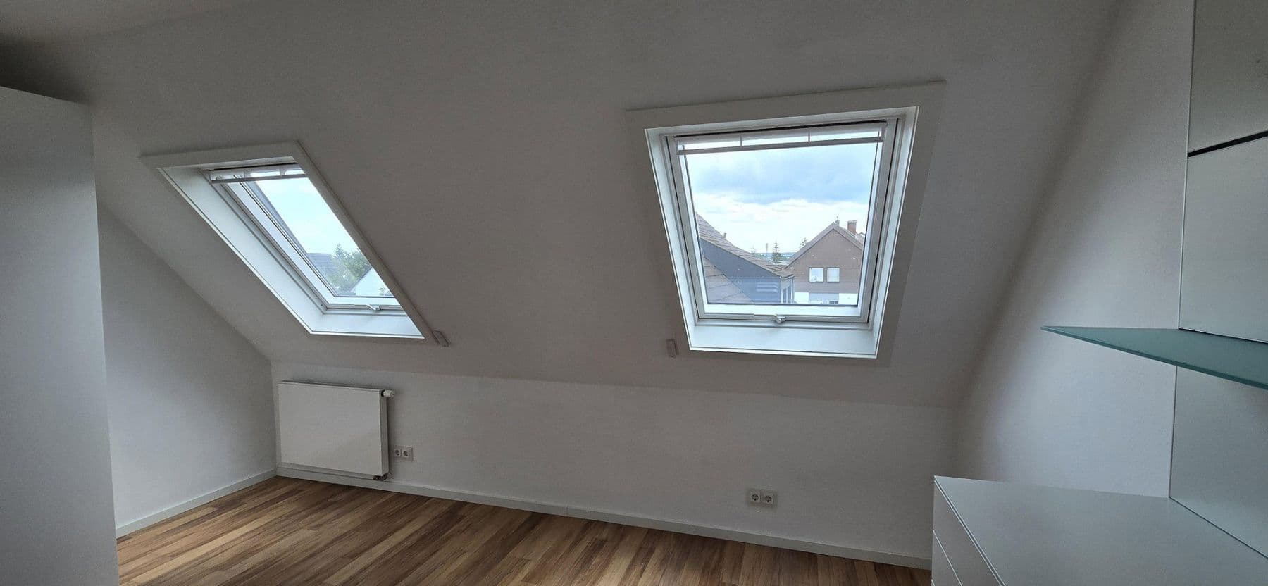 Pronájem bytu 3+1 52 m², Stuttgart, Bádensko-Württembersko Pronájem bytu 3+1 52 m², Stuttgart, Bádensko-Württembersko