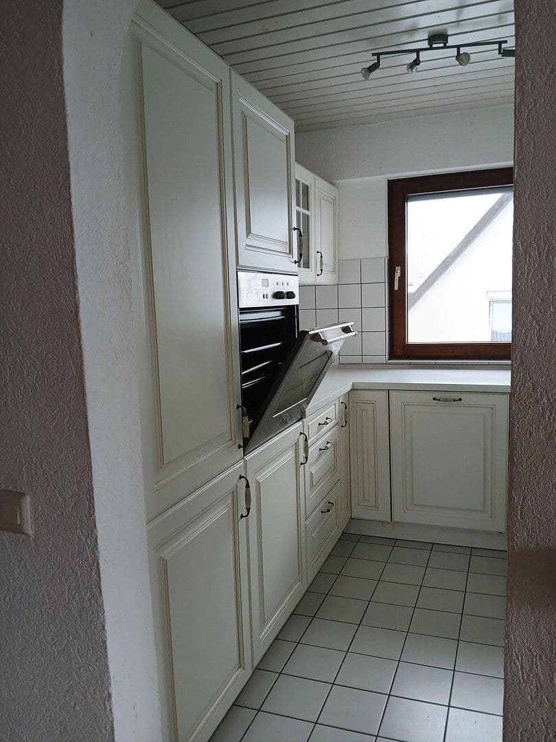 Pronájem bytu 3+1 82 m², Kornbeckstraße 13, Winnenden, Bádensko-Württembersko Pronájem bytu 3+1 82 m², Kornbeckstraße 13, Winnenden, Bádensko-Württembersko