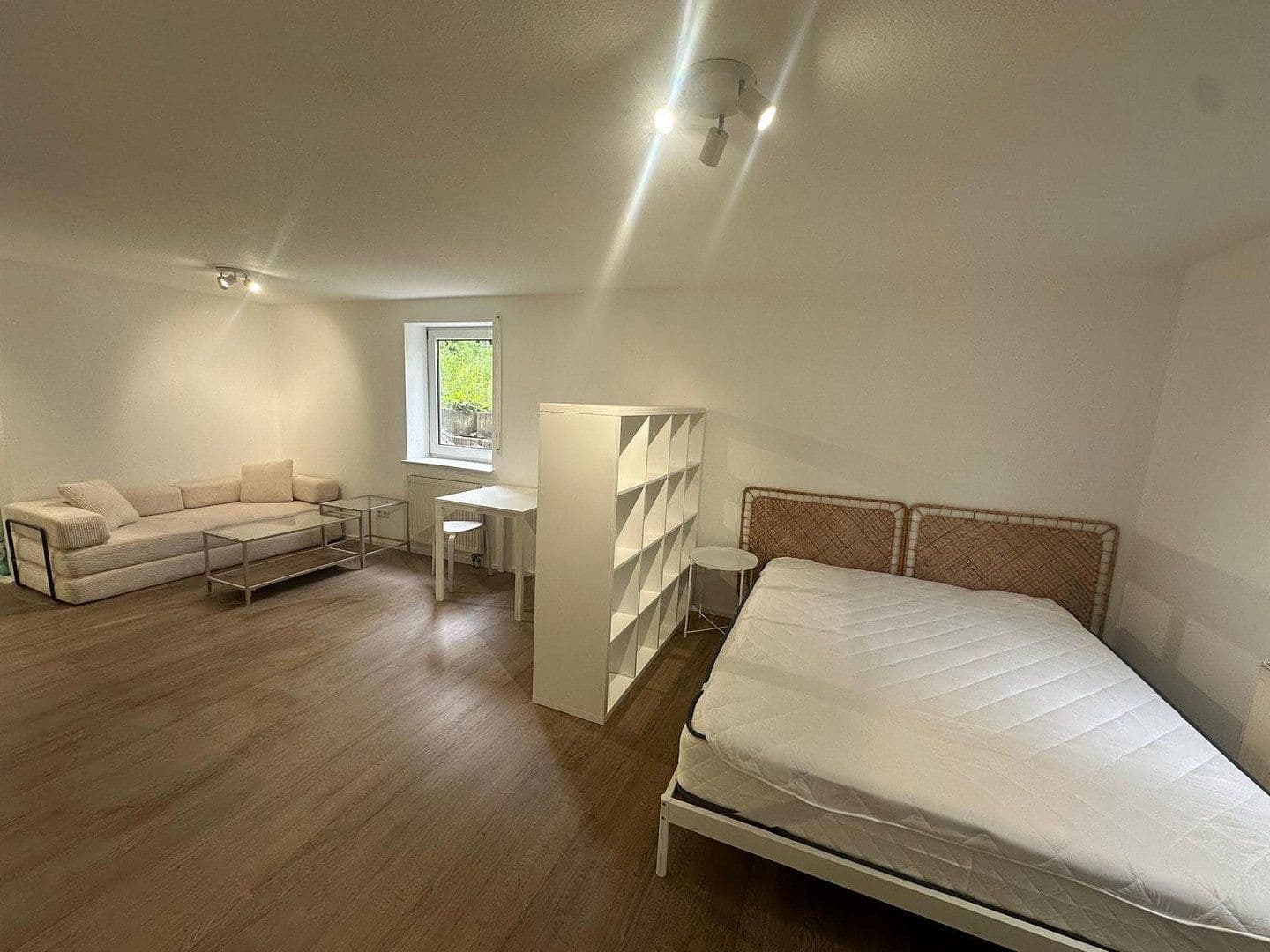 Pronájem bytu 1+1 30 m², Weingärtenstr. 30, Kelsterbach, Hessen Pronájem bytu 1+1 30 m², Weingärtenstr. 30, Kelsterbach, Hessen