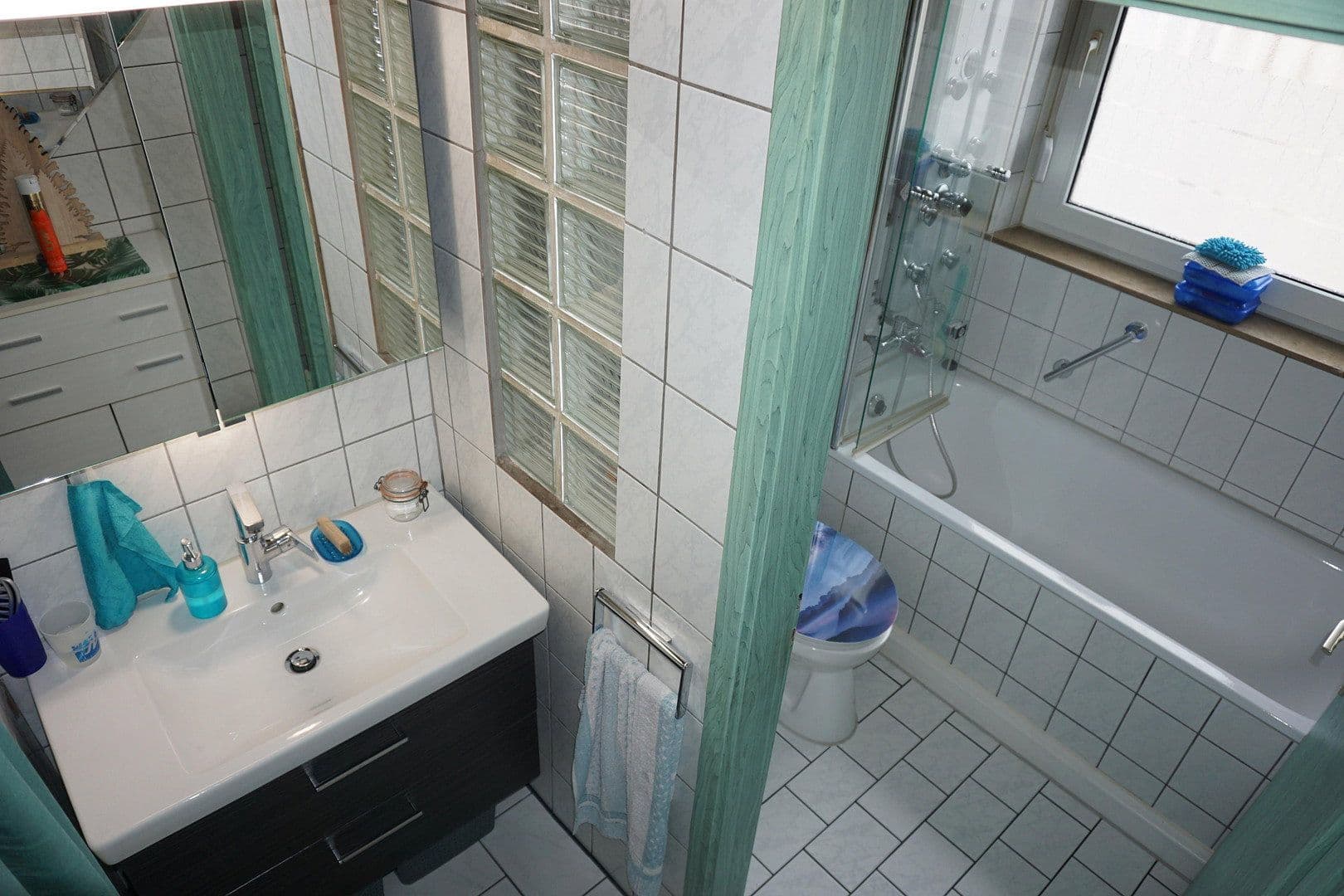 Prodej bytu 3+1 65 m², Filsweg 26, Plochingen, Bádensko-Württembersko Prodej bytu 3+1 65 m², Filsweg 26, Plochingen, Bádensko-Württembersko