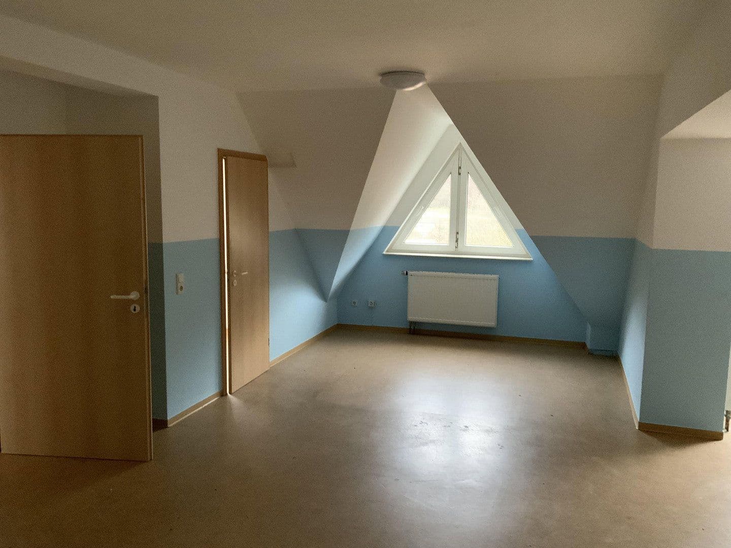 Pronájem domu 454 m², pozemek 959 m², Oberweiler-Tiefenbach, Porýní-Falc Pronájem domu 454 m², pozemek 959 m², Oberweiler-Tiefenbach, Porýní-Falc