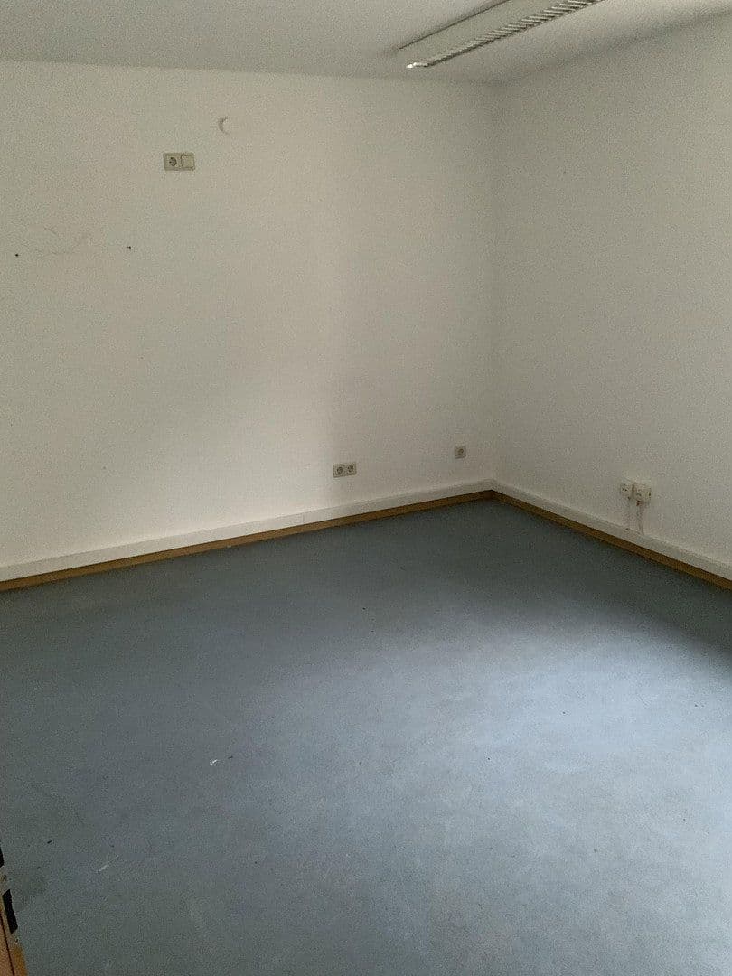 Pronájem domu 454 m², pozemek 959 m², Oberweiler-Tiefenbach, Porýní-Falc Pronájem domu 454 m², pozemek 959 m², Oberweiler-Tiefenbach, Porýní-Falc
