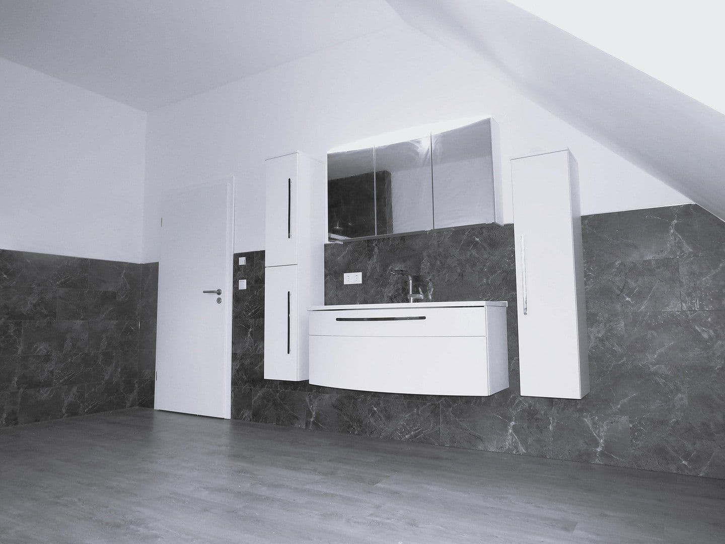 Prodej domu 274 m², pozemek 629 m², Niedernhall, Bádensko-Württembersko Prodej domu 274 m², pozemek 629 m², Niedernhall, Bádensko-Württembersko