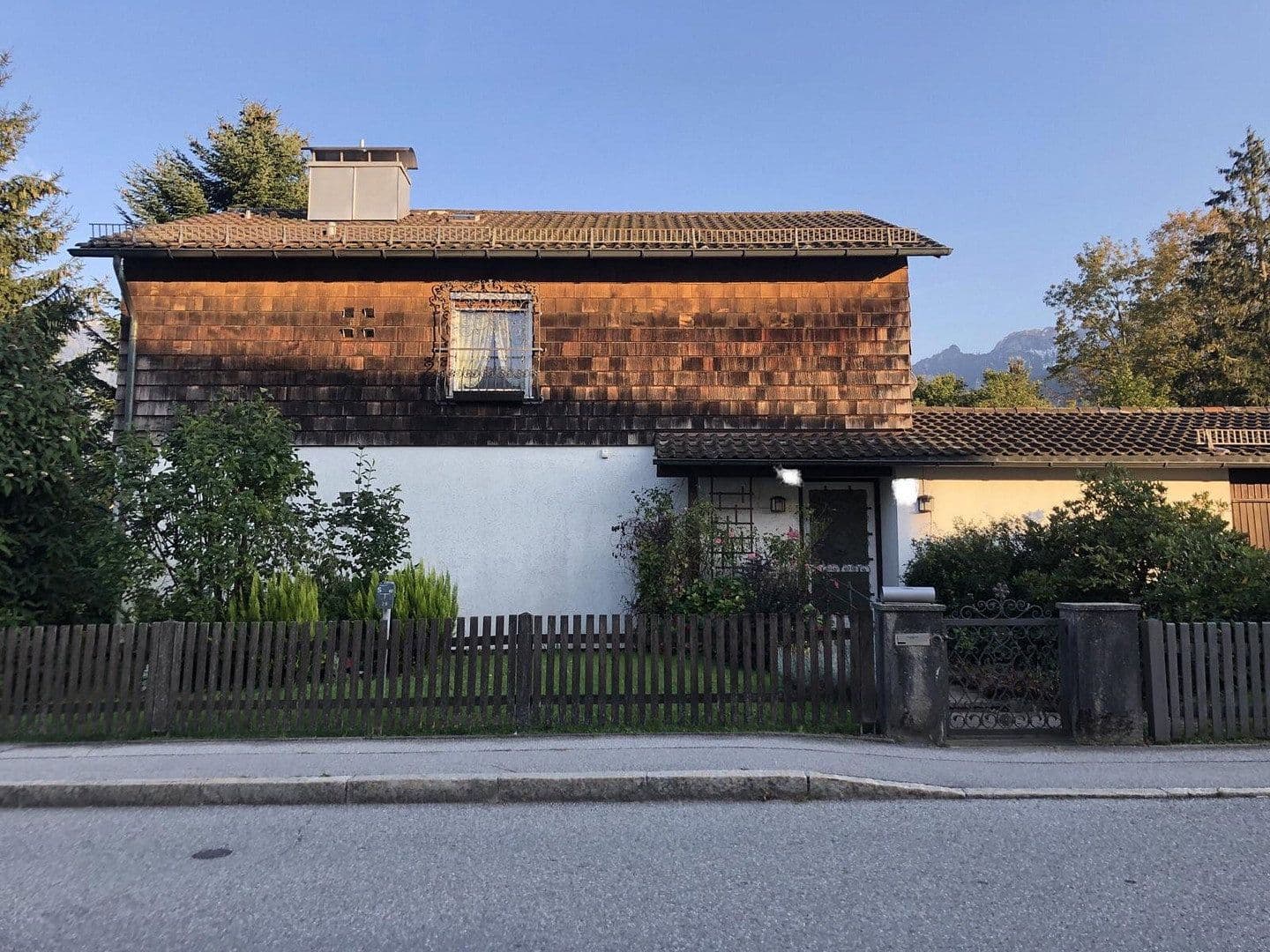 Prodej domu 148 m², pozemek 1.396 m², Bayerisch Gmain, Bavorsko Prodej domu 148 m², pozemek 1.396 m², Bayerisch Gmain, Bavorsko