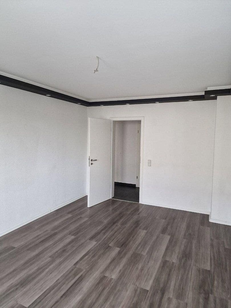 Prodej domu 910 m², Gartenstr 7-8, Königshain-Wiederau, Sasko Prodej domu 910 m², Gartenstr 7-8, Königshain-Wiederau, Sasko