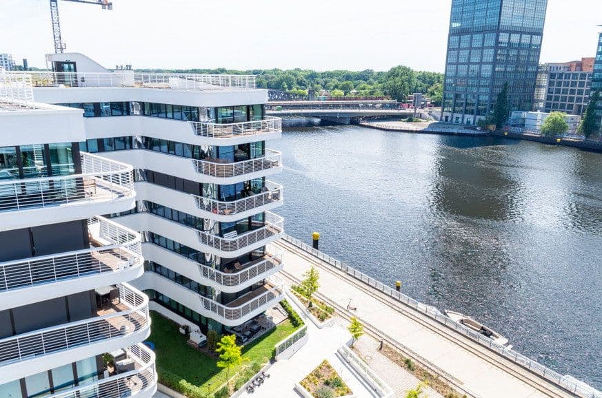 Pronájem bytu 2+1 44 m², Stralauer Allee 13a, Berlin, Berlín Pronájem bytu 2+1 44 m², Stralauer Allee 13a, Berlin, Berlín