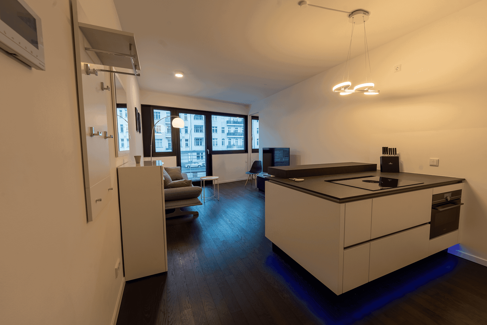 Pronájem bytu 2+1 44 m², Stralauer Allee 13a, Berlin, Berlín Pronájem bytu 2+1 44 m², Stralauer Allee 13a, Berlin, Berlín