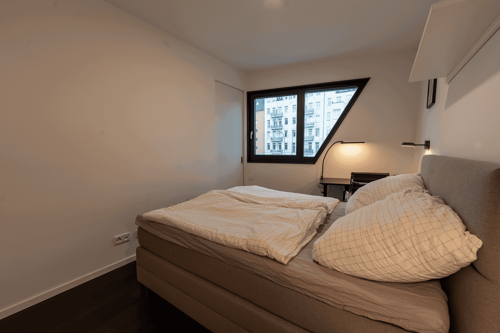 Pronájem bytu 2+1 44 m², Stralauer Allee 13a, Berlin, Berlín Pronájem bytu 2+1 44 m², Stralauer Allee 13a, Berlin, Berlín