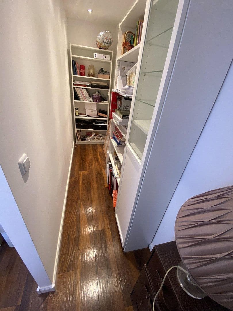 Pronájem bytu 2+1 74 m², Nesselroder str 4-6, Bonn, Severní Porýní-Vestfálsko Pronájem bytu 2+1 74 m², Nesselroder str 4-6, Bonn, Severní Porýní-Vestfálsko