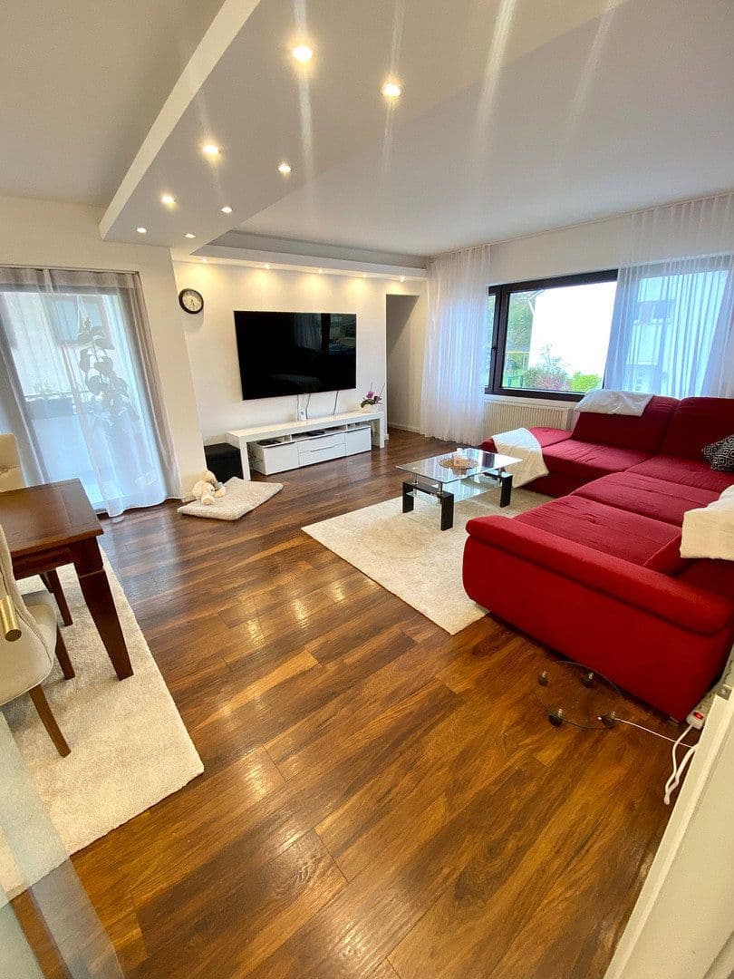 Pronájem bytu 2+1 74 m², Nesselroder str 4-6, Bonn, Severní Porýní-Vestfálsko Pronájem bytu 2+1 74 m², Nesselroder str 4-6, Bonn, Severní Porýní-Vestfálsko