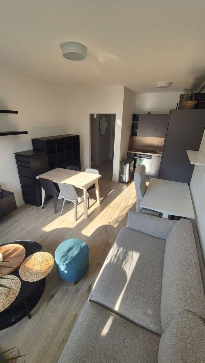 Pronájem bytu 2+kk 43 m², Osadní, Praha, Praha Pronájem bytu 2+kk 43 m², Osadní, Praha, Praha