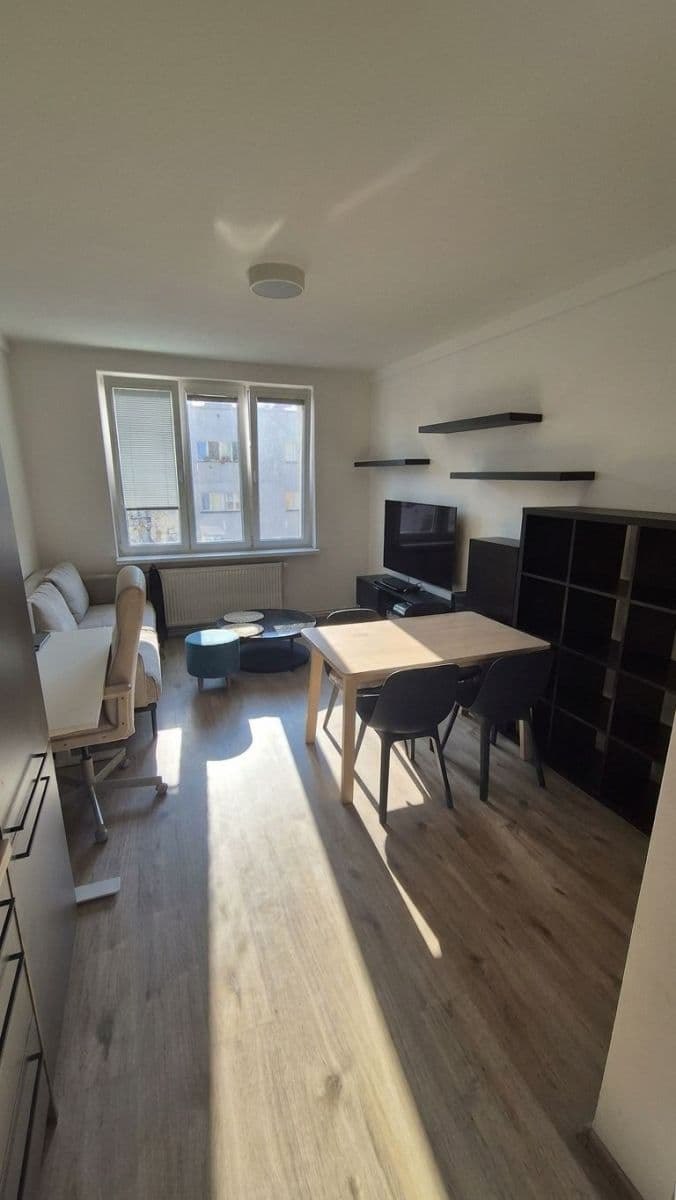 Pronájem bytu 2+kk 43 m², Osadní, Praha, Praha Pronájem bytu 2+kk 43 m², Osadní, Praha, Praha