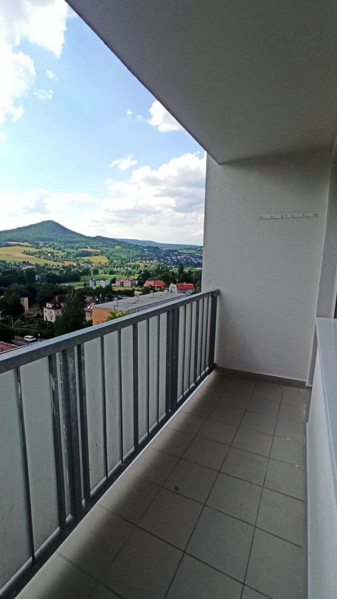 Prodej bytu 3+1 75 m², Čsl. partyzánů, Děčín, Ústecký kraj Prodej bytu 3+1 75 m², Čsl. partyzánů, Děčín, Ústecký kraj