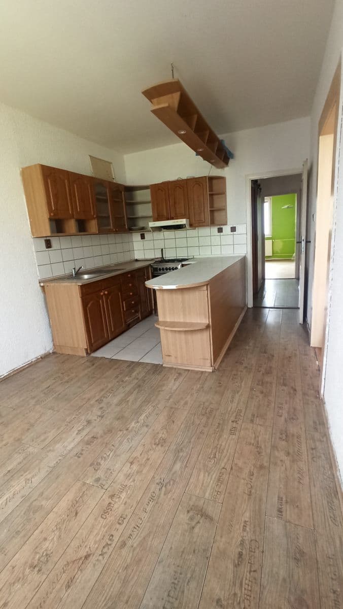 Prodej bytu 3+1 75 m², Čsl. partyzánů, Děčín, Ústecký kraj Prodej bytu 3+1 75 m², Čsl. partyzánů, Děčín, Ústecký kraj