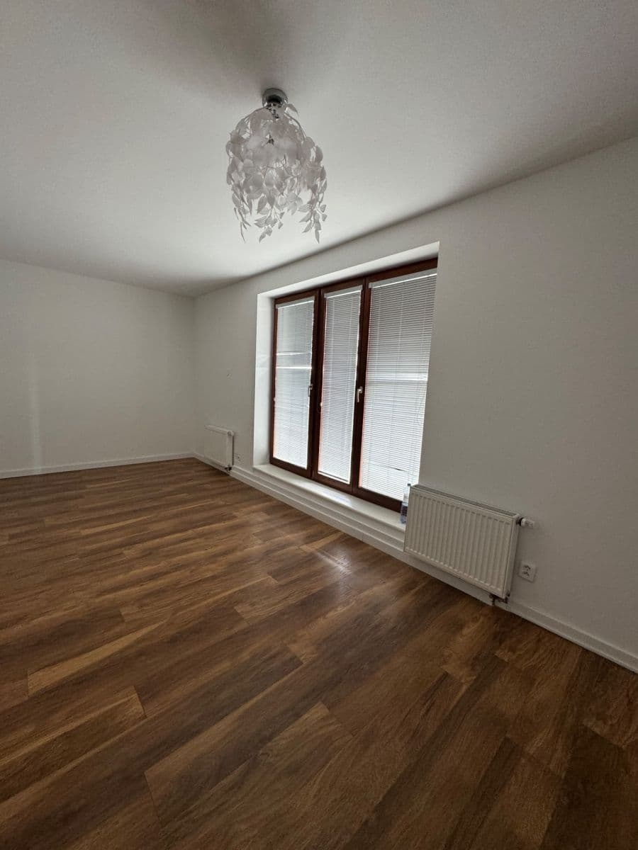 Pronájem bytu 4+kk 149 m², Nad Paloučkem, Beroun, Středočeský kraj Pronájem bytu 4+kk 149 m², Nad Paloučkem, Beroun, Středočeský kraj