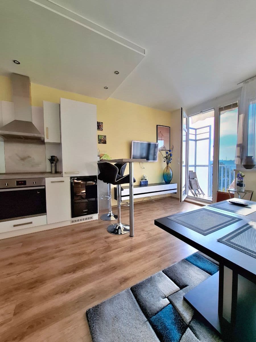 Pronájem bytu 2+1 48 m², Jeřabinová, Praha, Praha Pronájem bytu 2+1 48 m², Jeřabinová, Praha, Praha