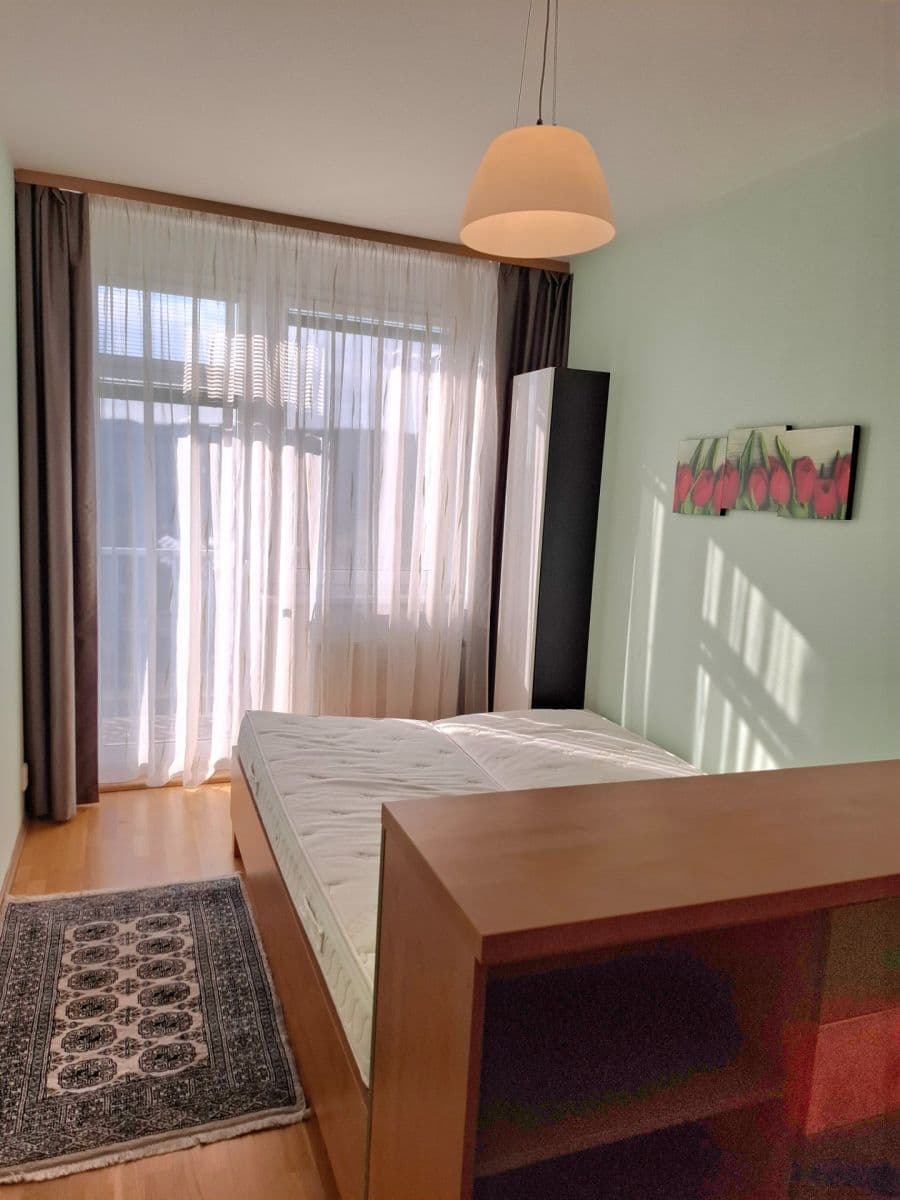 Pronájem bytu 2+1 48 m², Jeřabinová, Praha, Praha Pronájem bytu 2+1 48 m², Jeřabinová, Praha, Praha