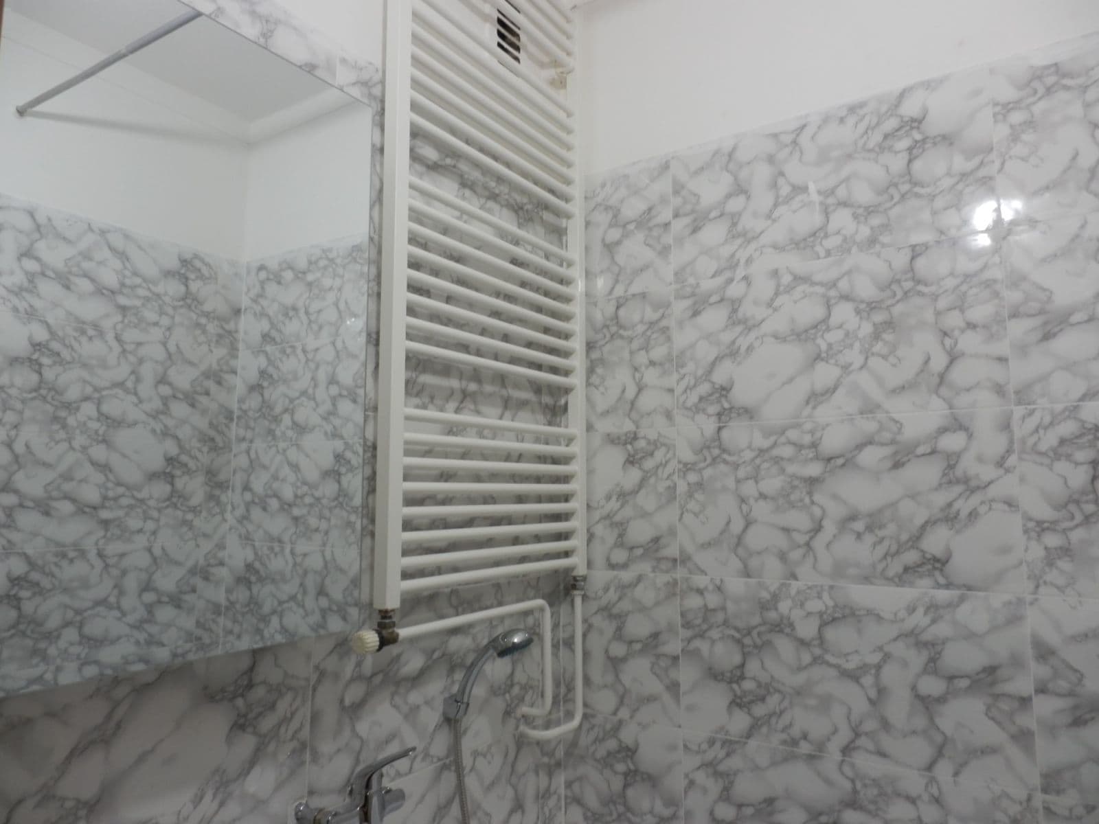 Pronájem bytu 2+1 58 m², Obránců míru, Lomnice nad Popelkou, Liberecký kraj Pronájem bytu 2+1 58 m², Obránců míru, Lomnice nad Popelkou, Liberecký kraj