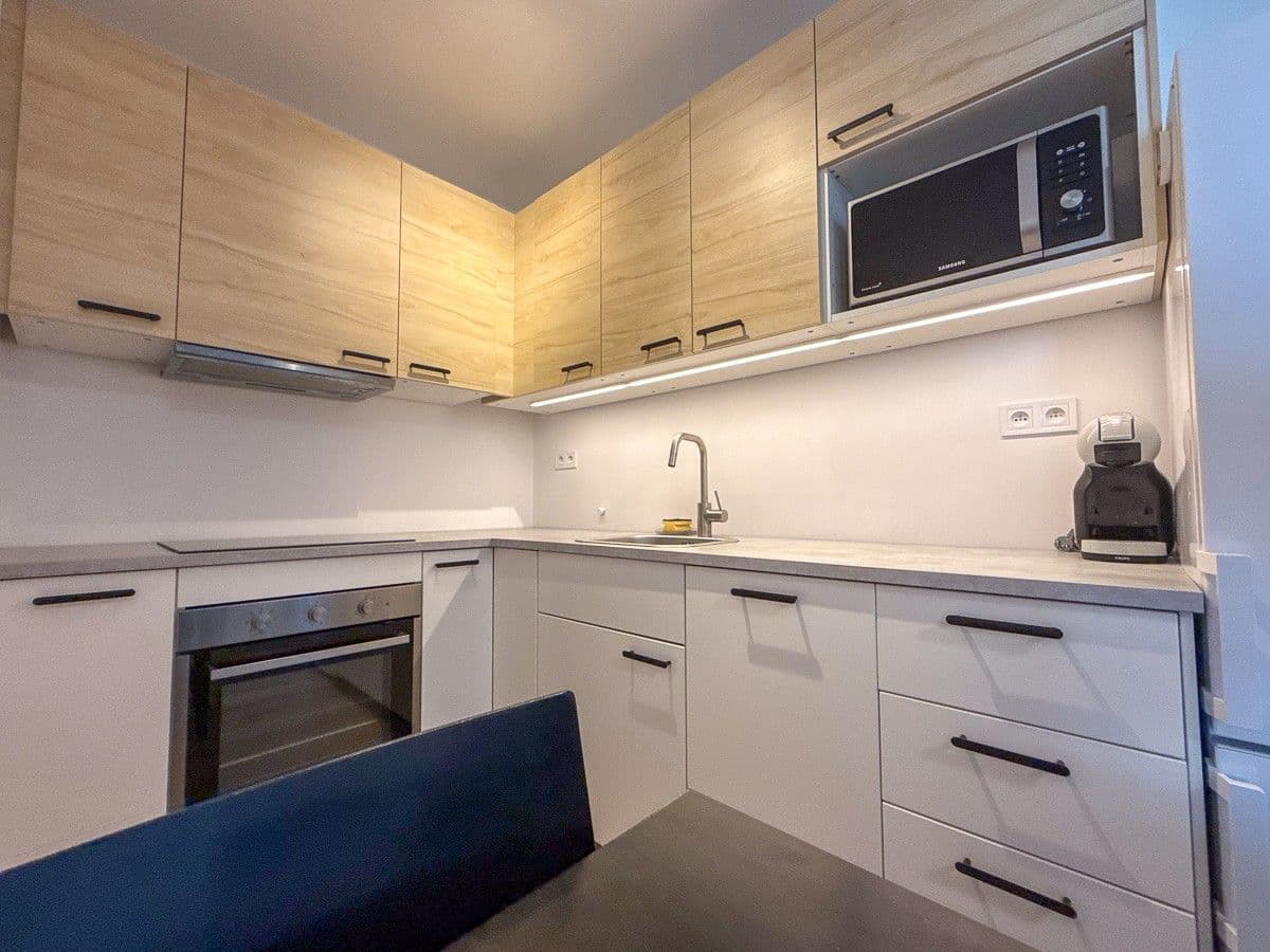 Pronájem bytu 2+kk 46 m², Bellušova, Praha, Praha Pronájem bytu 2+kk 46 m², Bellušova, Praha, Praha