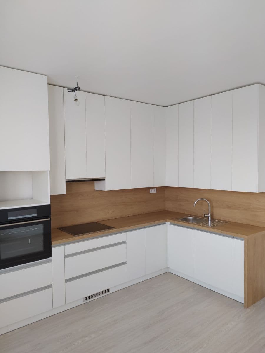 Prodej bytu 3+kk 68 m², Váňova, Kladno, Středočeský kraj Prodej bytu 3+kk 68 m², Váňova, Kladno, Středočeský kraj