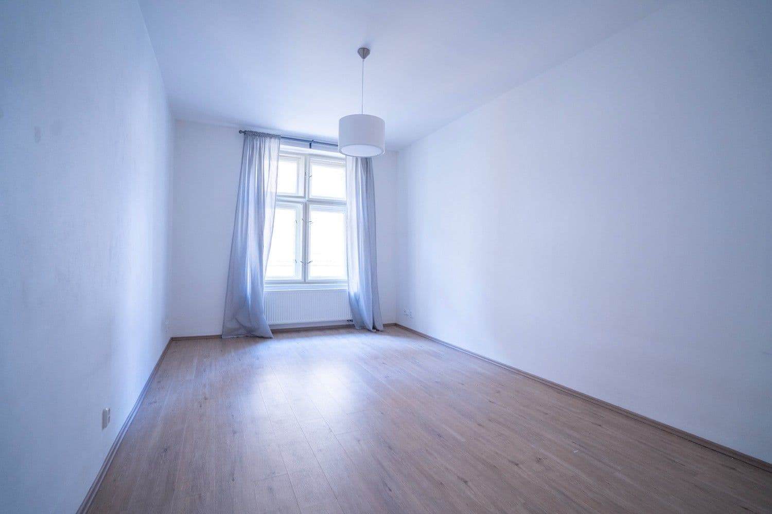Pronájem bytu 1+1 45 m², Moskevská, Praha, Praha Pronájem bytu 1+1 45 m², Moskevská, Praha, Praha