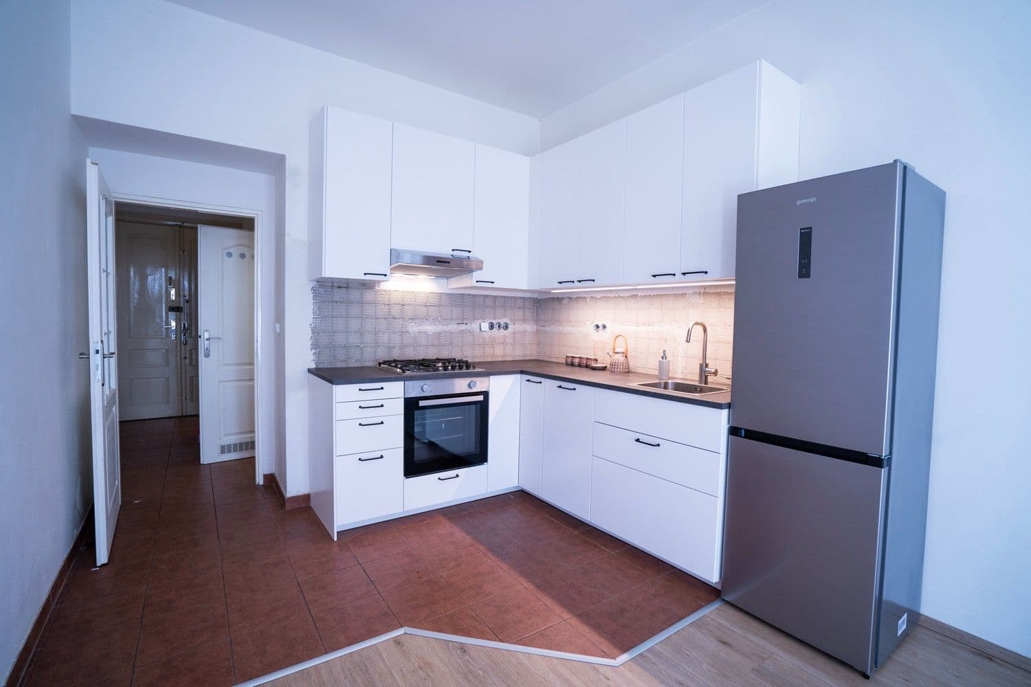 Pronájem bytu 1+1 45 m², Moskevská, Praha, Praha Pronájem bytu 1+1 45 m², Moskevská, Praha, Praha