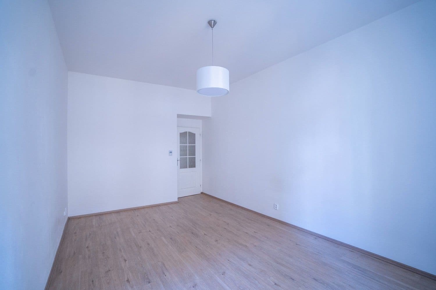 Pronájem bytu 1+1 45 m², Moskevská, Praha, Praha Pronájem bytu 1+1 45 m², Moskevská, Praha, Praha